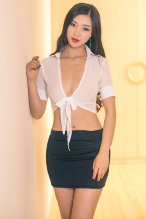 年轻的老师hd_HD免费观看超清